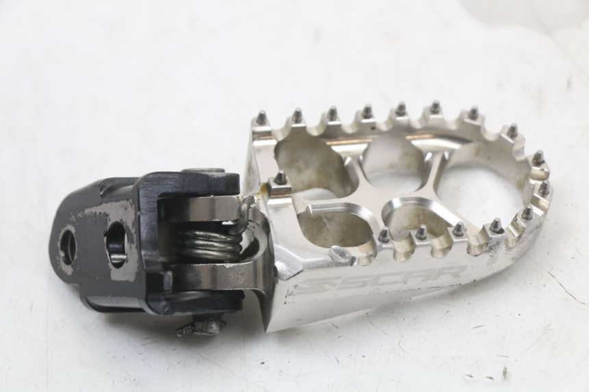 photo de SOPORTE ESTRIBERA DELANTERA DERECHA HONDA CRF R 250 (2020 - 2021)