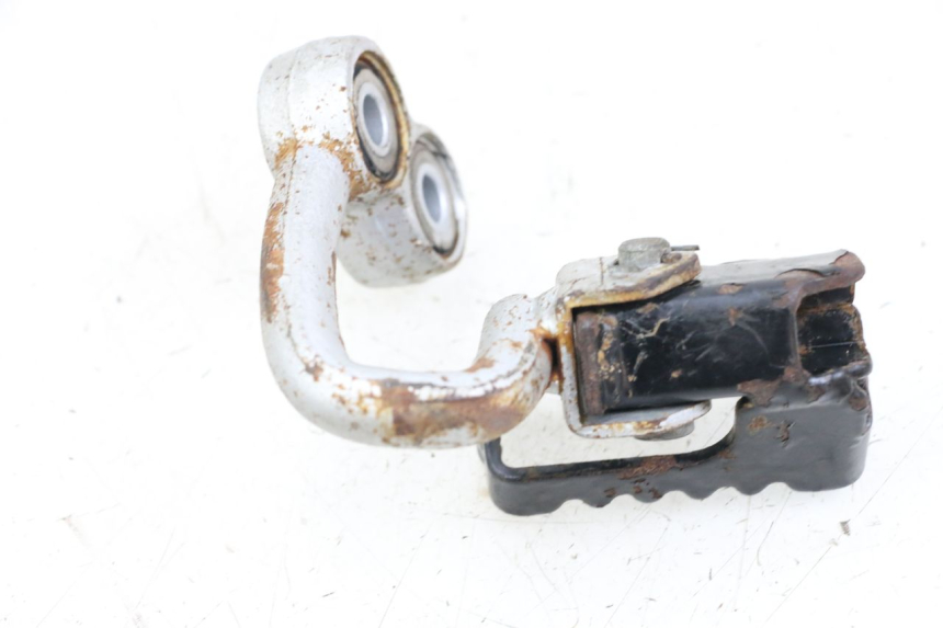 photo de PLATINA APOYA PIE DELANTERO DERECHO HYOSUNG XRX 125 (2000 - 2008)