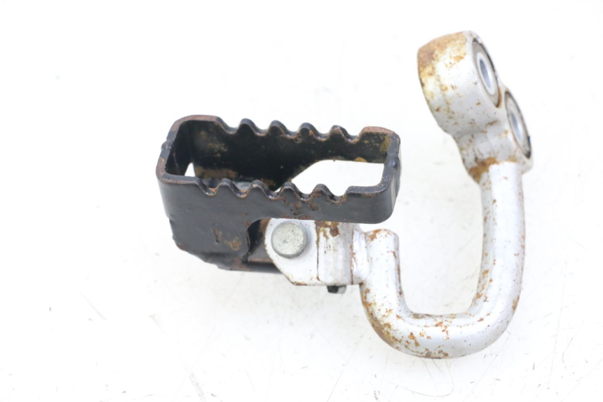photo de PLATINA APOYA PIE DELANTERO DERECHO HYOSUNG XRX 125 (2000 - 2008)