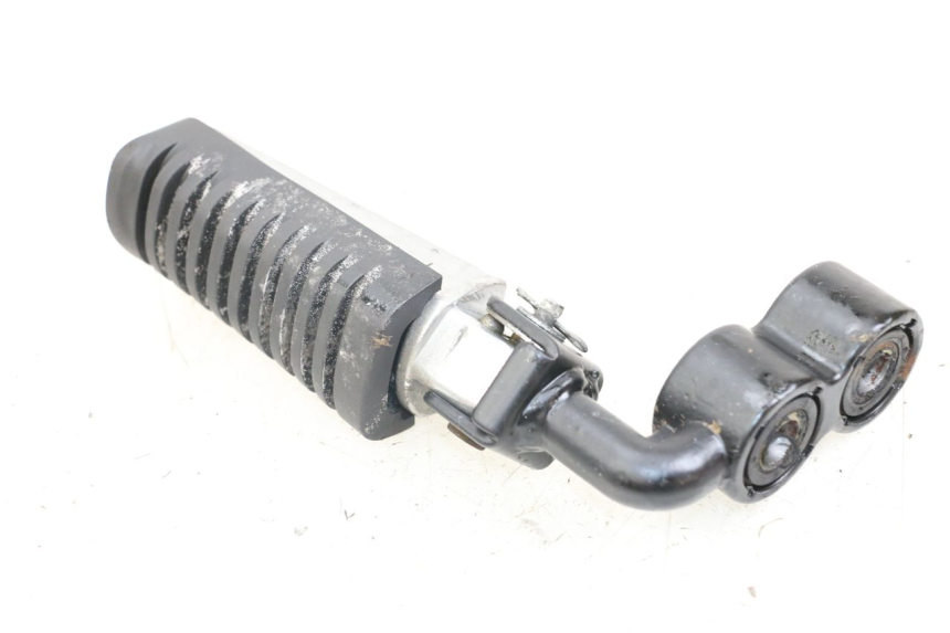 photo de SOPORTE ESTRIBERA DELANTERA DERECHA KYMCO K-PW K-PIPE 50 (2012 - 2017)