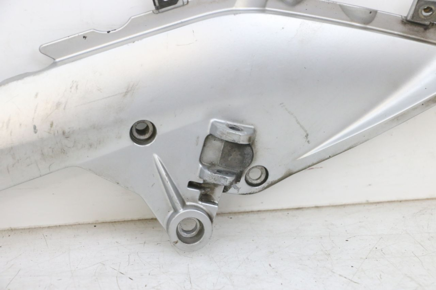 photo de SOPORTE ESTRIBERA DELANTERA DERECHA BMW R RT ABS 1200 (2010 - 2014) - Estado de la superficie y material