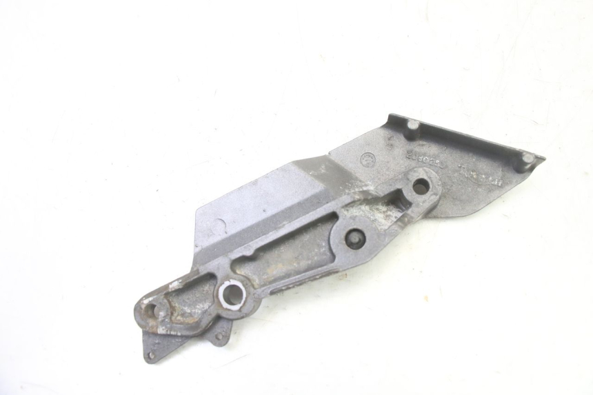 photo de SOPORTE ESTRIBERA DELANTERA DERECHA TRIUMPH SPRINT 900 (1995 - 1998)