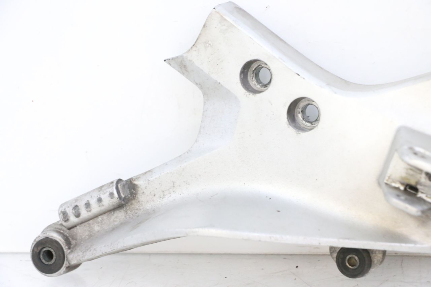 photo de SOPORTE ESTRIBERA DELANTERA DERECHA HONDA ST PAN EUROPEAN 1300 (2002 - 2013)