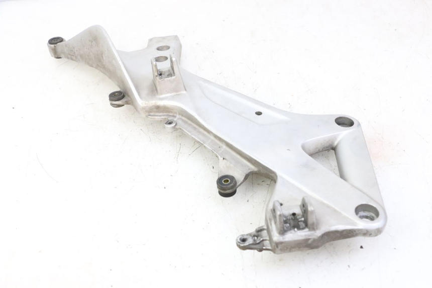 photo de SOPORTE ESTRIBERA DELANTERA DERECHA HONDA ST PAN EUROPEAN 1300 (2002 - 2013)