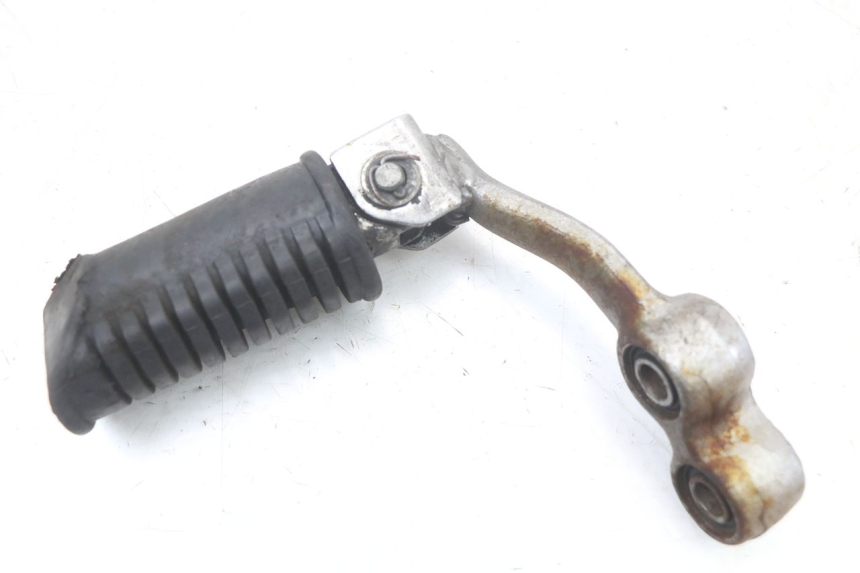 photo de SOPORTE ESTRIBERA DELANTERA DERECHA SUZUKI GSX E 250 (1982 - 1983)