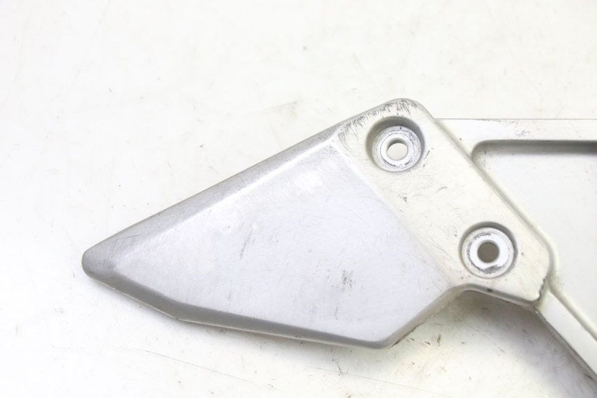 photo de SOPORTE ESTRIBERA DELANTERA DERECHA SUZUKI SV S 650 (2003 - 2009)