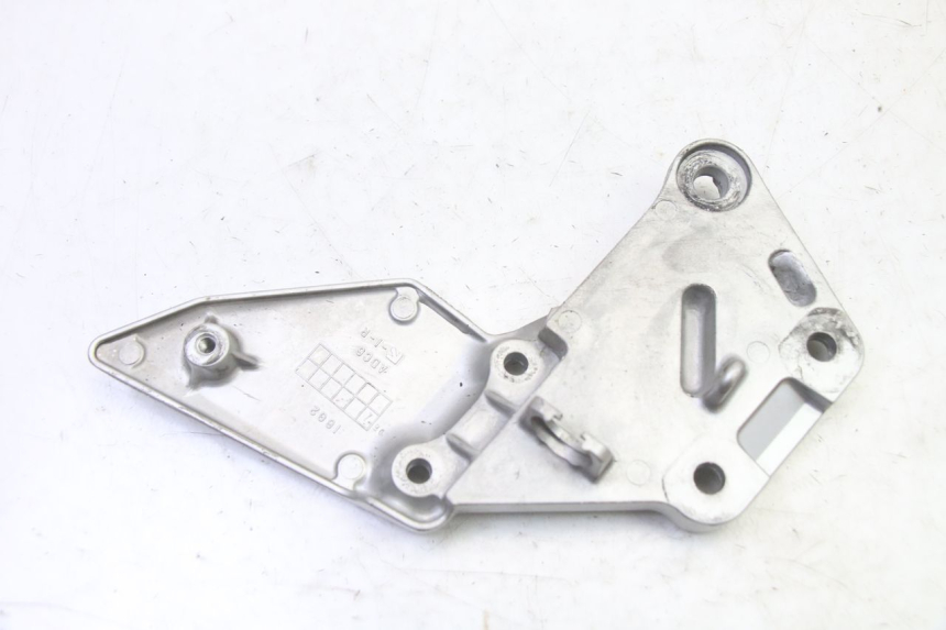 photo de SOPORTE ESTRIBERA DELANTERA DERECHA SUZUKI SV S 650 (2003 - 2009)