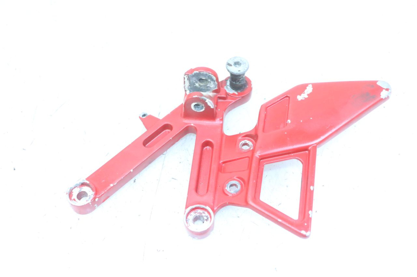 photo de SOPORTE ESTRIBERA DELANTERA DERECHA YAMAHA TZR 50 (2008 - 2016)
