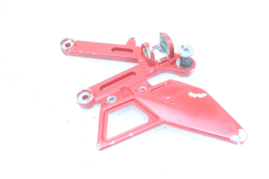 photo de SOPORTE ESTRIBERA DELANTERA DERECHA YAMAHA TZR 50 (2008 - 2016)