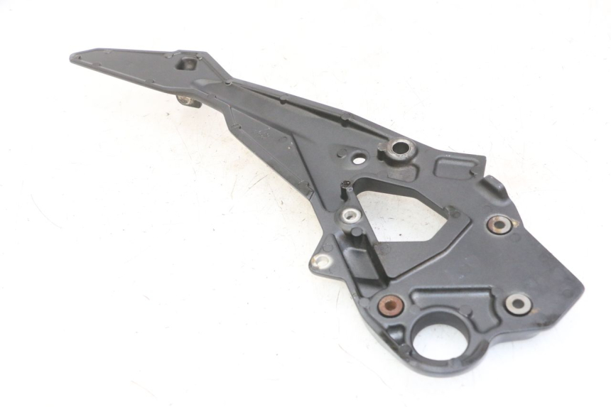 photo de SOPORTE ESTRIBERA DELANTERA DERECHA YAMAHA XJ6 ABS 600 (2008 - 2016)