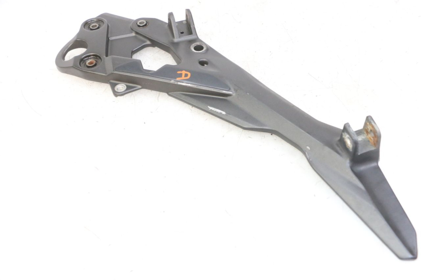photo de SOPORTE ESTRIBERA DELANTERA DERECHA YAMAHA XJ6 ABS 600 (2008 - 2016)