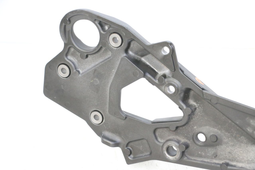 photo de SOPORTE ESTRIBERA DELANTERA DERECHA YAMAHA XJ6 ABS 600 (2008 - 2016)