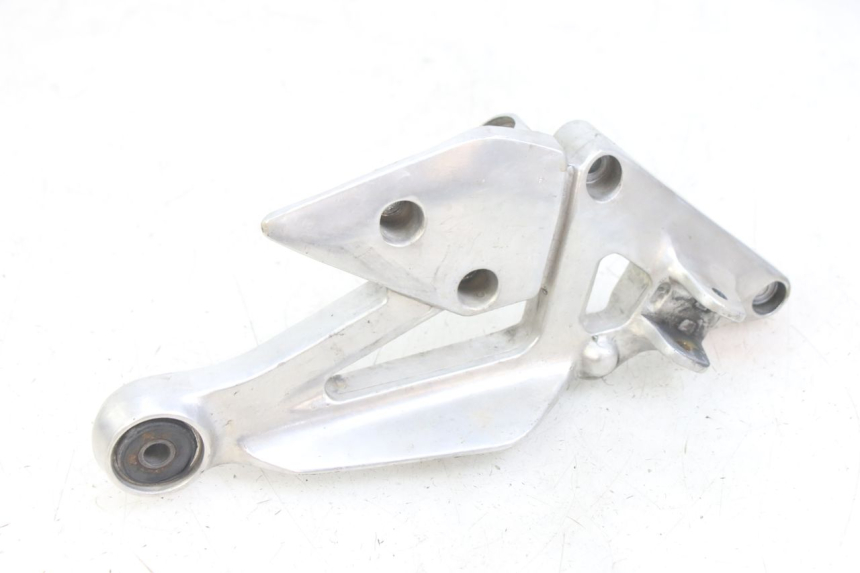 photo de SOPORTE ESTRIBERA DELANTERA DERECHA YAMAHA XJN DIVERSION 600 (2000 - 2003)