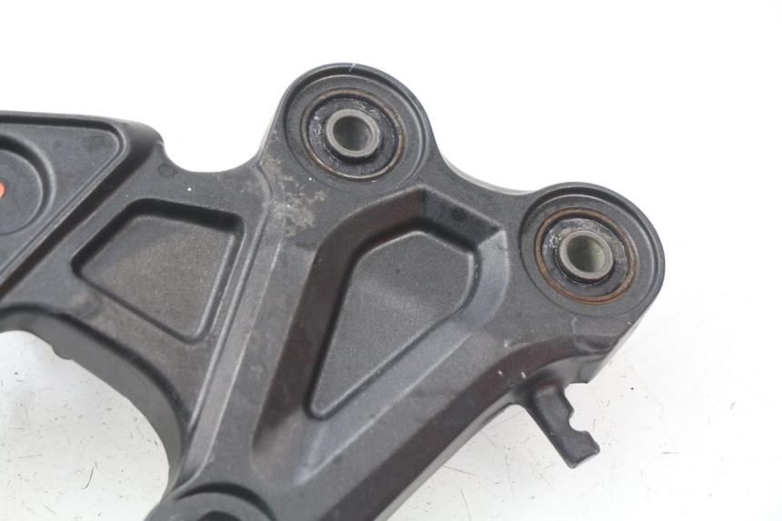 photo de SOPORTE ESTRIBERA DELANTERA DERECHA YAMAHA FZ8 800 (2010 - 2016)