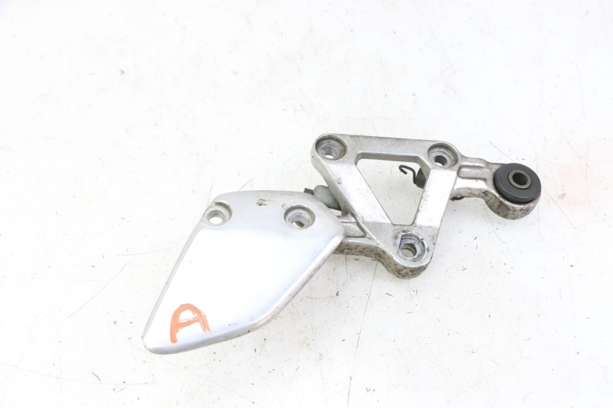 photo de PLATINA APOYA PIE DELANTERO DERECHO YAMAHA FZS FAZER 600 (2001 - 2003)