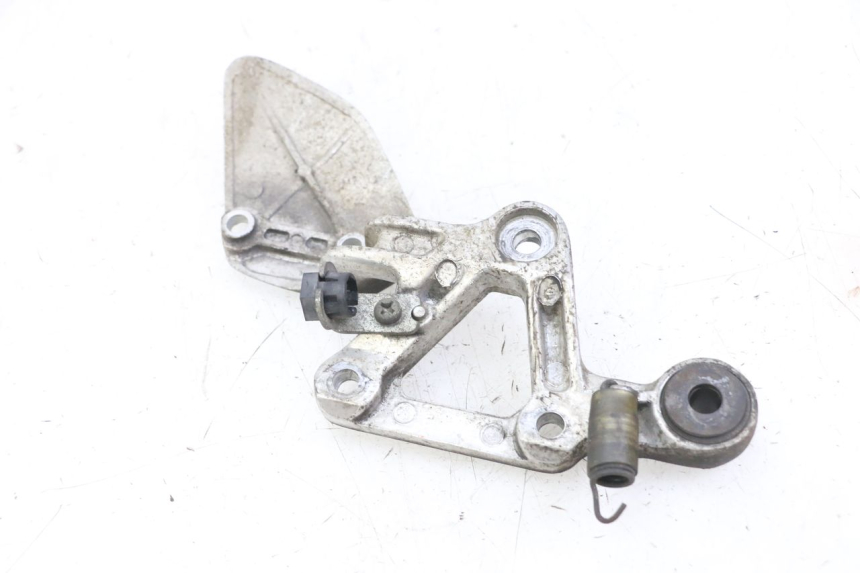 photo de PLATINA APOYA PIE DELANTERO DERECHO YAMAHA FZS FAZER 600 (2001 - 2003)