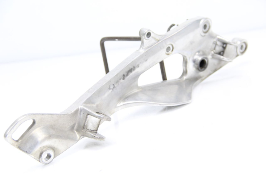 photo de SOPORTE ESTRIBERA DELANTERA DERECHA YAMAHA TDM ABS 900 (2002 - 2014)