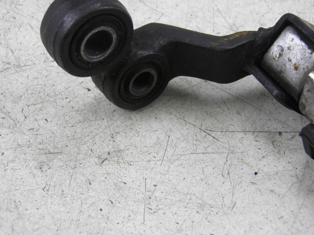 photo de SOPORTE ESTRIBERA DELANTERA DERECHA YAMAHA XJ F 900 (1983 - 1994)