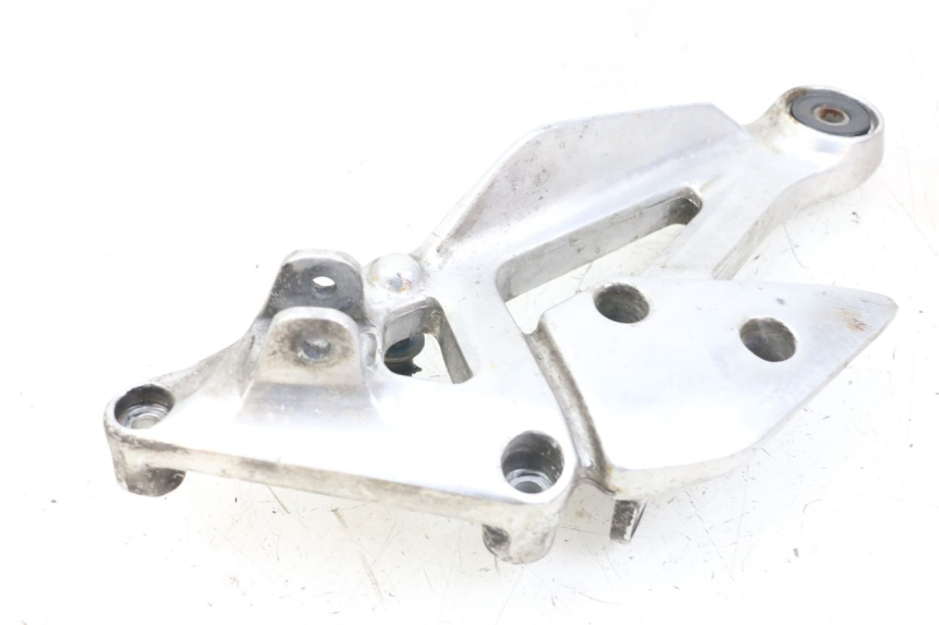 photo de SOPORTE ESTRIBERA DELANTERA DERECHA YAMAHA XJS DIVERSION 600 (1997 - 1999)