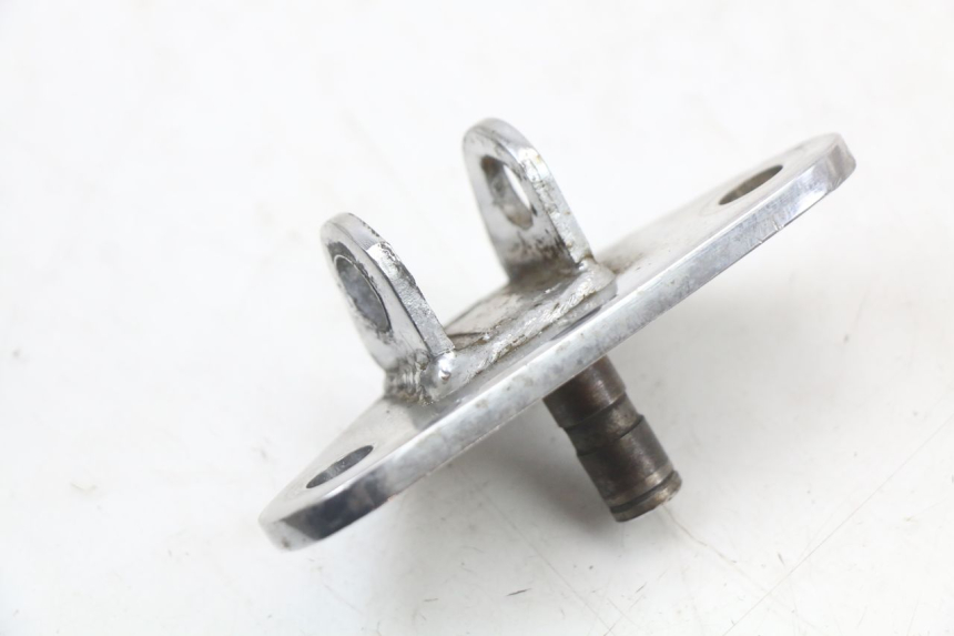 photo de SOPORTE ESTRIBERA DELANTERA IZQUIERDA HYOSUNG GV AQUILA 125 (2000 - 2004) - Detalle de la pieza