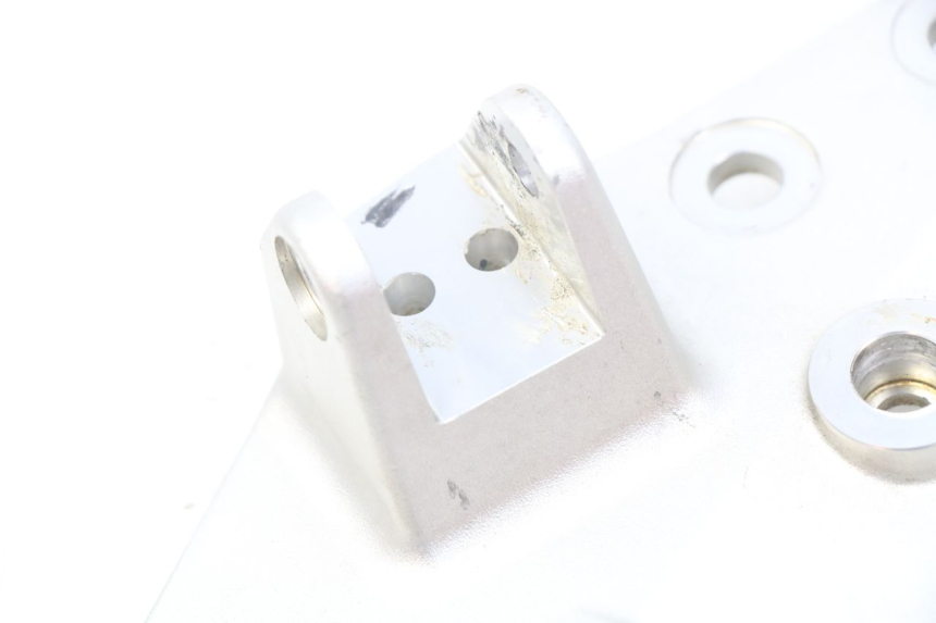 photo de SOPORTE ESTRIBERA DELANTERA IZQUIERDA BMW F GS K81 850 (2018 - 2023)
