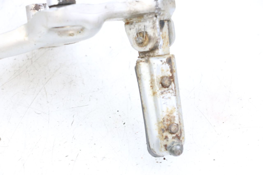 photo de SOPORTE ESTRIBERA DELANTERA IZQUIERDA MAG POWER BOMBERS 4T 50 (2016 - 2026) - Otra perspectiva