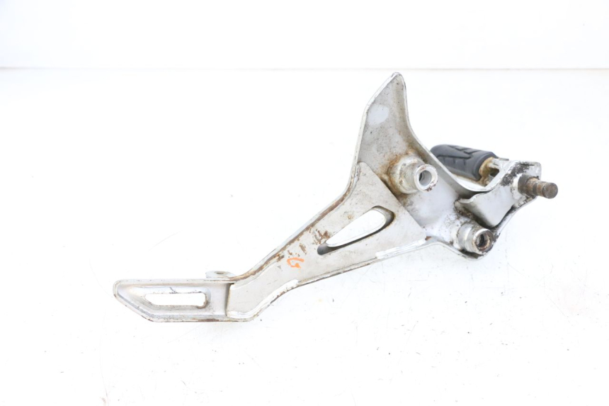 photo de SOPORTE ESTRIBERA DELANTERA IZQUIERDA MAG POWER BOMBERS 4T 50 (2016 - 2026) - Detalles de los puntos de fijación