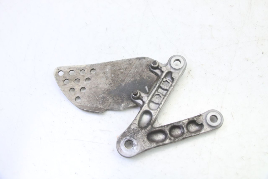 photo de PLACA DE APOYO DELANTERA IZQUIERDA HONDA CBR RR FIREBLADE 900 (1992 - 1994)