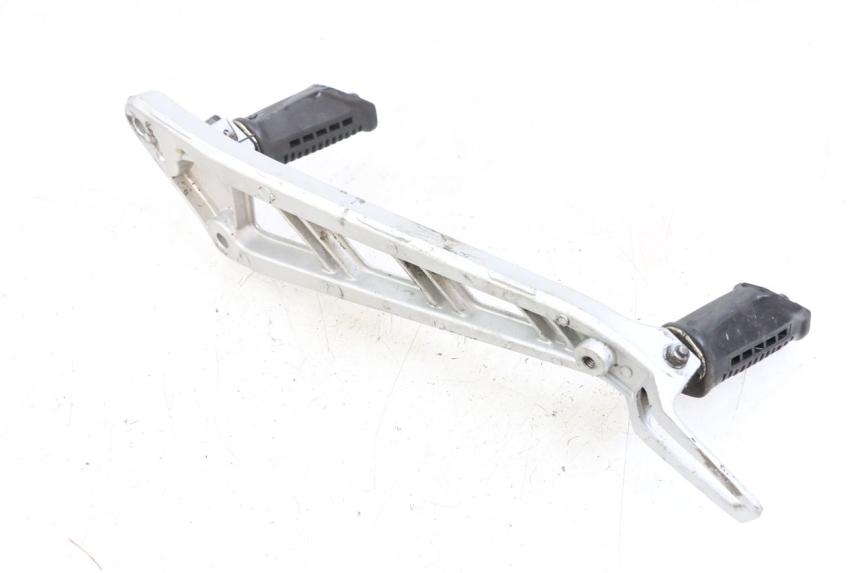 photo de SOPORTE ESTRIBERA DELANTERA IZQUIERDA HYOSUNG GF 125 (2001 - 2005)