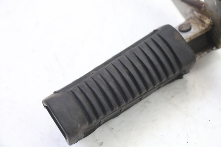 photo de SOPORTE ESTRIBERA DELANTERA IZQUIERDA SUZUKI GS GSE 500 (2001 - 2003)