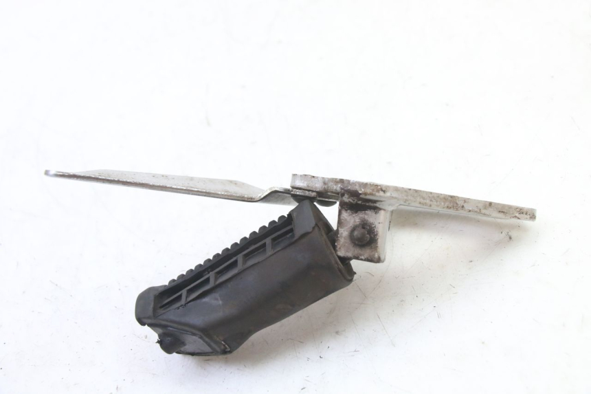 photo de SOPORTE ESTRIBERA DELANTERA IZQUIERDA SUZUKI GS GSE 500 (2001 - 2003)