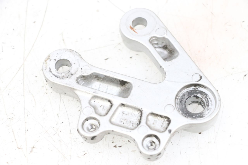 photo de SOPORTE ESTRIBERA DELANTERA IZQUIERDA SUZUKI GSXR GSX-R 1000 (2003 - 2004) - Zoom estado de uso