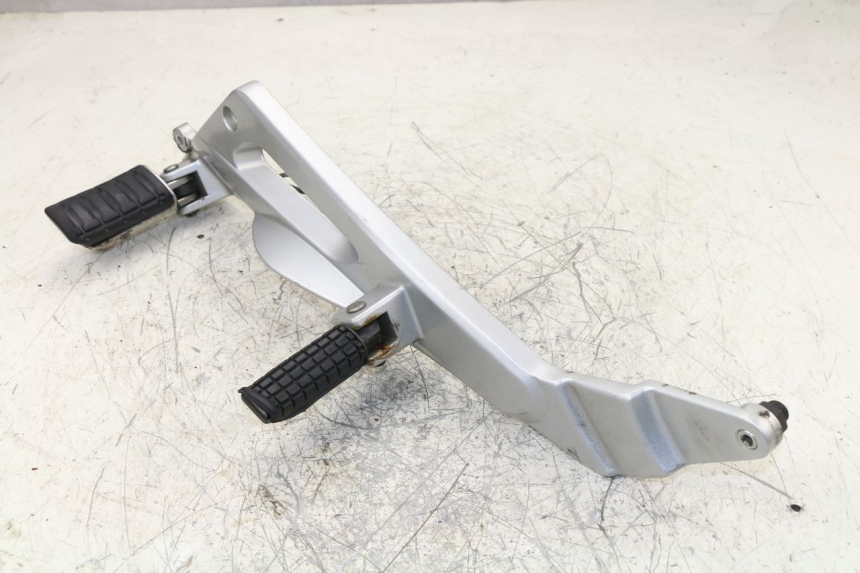 photo de SOPORTE ESTRIBERA DELANTERA IZQUIERDA HONDA NTV DEAUVILLE 650 (2001 - 2006)