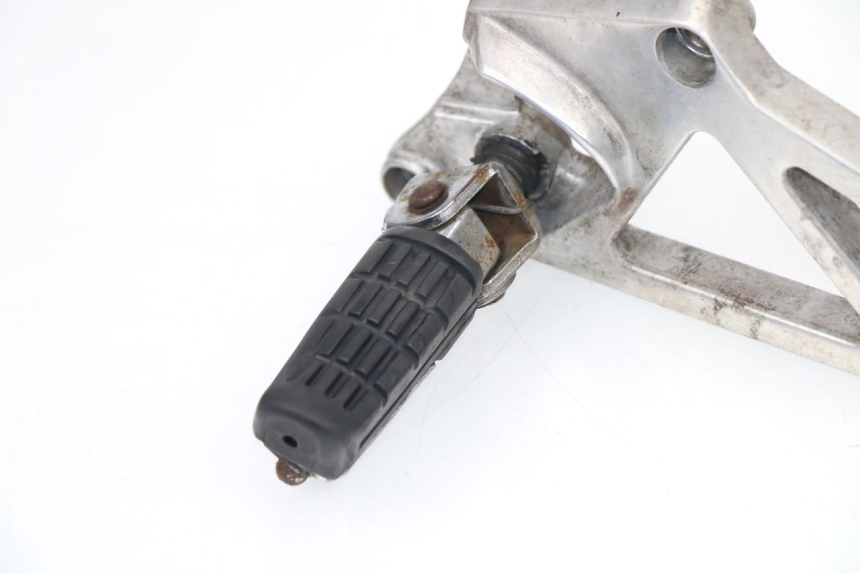 photo de SOPORTE ESTRIBERA DELANTERA IZQUIERDA HONDA VF 1000 (1984 - 1988)