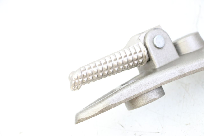 photo de SOPORTE ESTRIBERA DELANTERA IZQUIERDA KIDEN KD125-G 125 (2018 - 2022)
