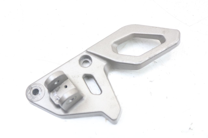 photo de SOPORTE ESTRIBERA DELANTERA IZQUIERDA MASAI SCRAMBLER SPORT 125 (2021 - 2025)