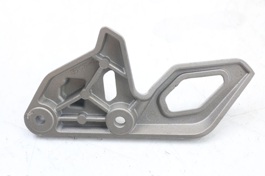 photo de SOPORTE ESTRIBERA DELANTERA IZQUIERDA MASAI SCRAMBLER SPORT 125 (2021 - 2025)