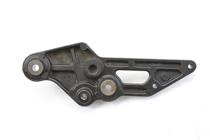 photo de PLATINA APOYA PIE DELANTERO IZQUIERDO YAMAHA MT-07 MT07 700 (2018 - 2020)
