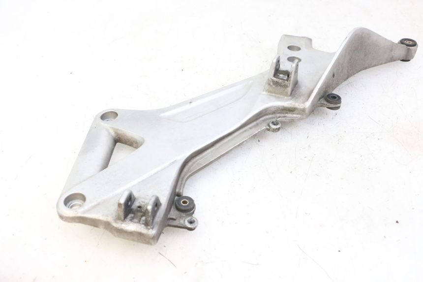 photo de SOPORTE ESTRIBERA DELANTERA IZQUIERDA HONDA ST PAN EUROPEAN 1300 (2002 - 2013)