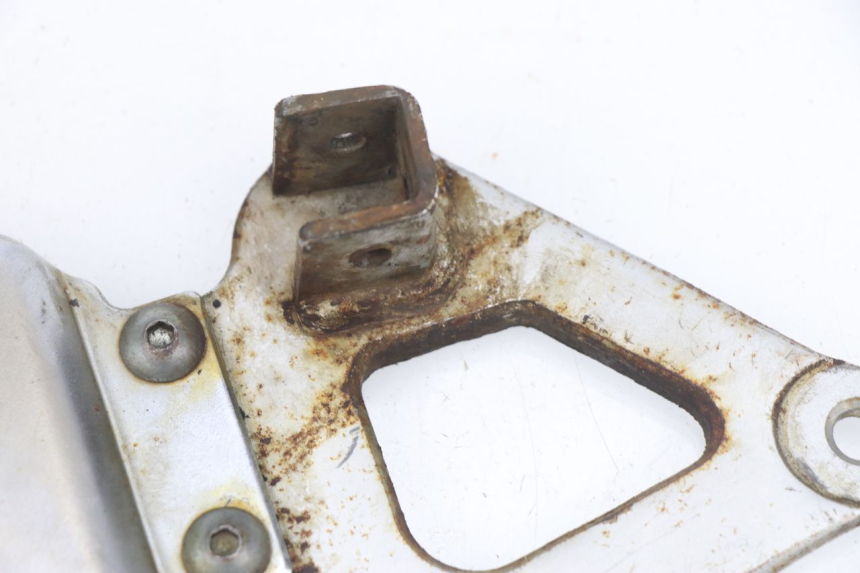 photo de SOPORTE ESTRIBERA DELANTERA IZQUIERDA SUZUKI GS GSE 500 (2001 - 2003)