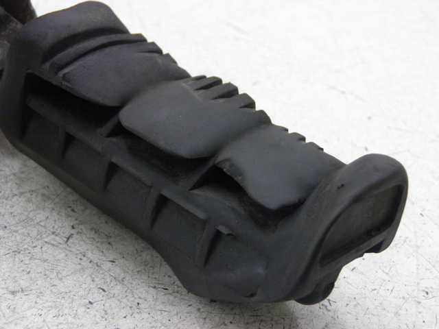 photo de SOPORTE ESTRIBERA DELANTERA IZQUIERDA SUZUKI GS GSE 500 (2001 - 2003)