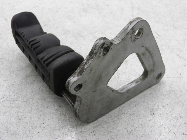 photo de SOPORTE ESTRIBERA DELANTERA IZQUIERDA SUZUKI GS GSE 500 (2001 - 2003)