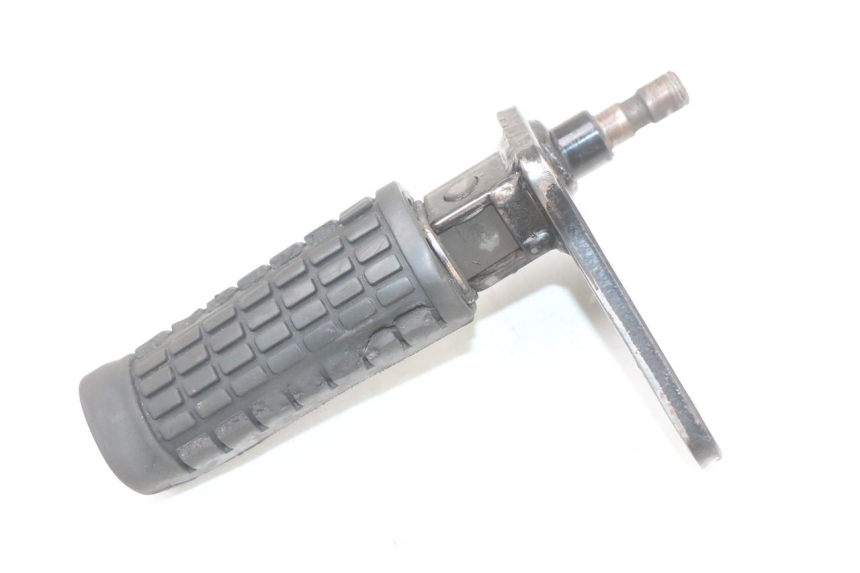 photo de SOPORTE ESTRIBERA DELANTERA IZQUIERDA SUZUKI GZ MARAUDER 125 (1998 - 2004)