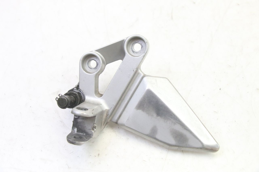 photo de SOPORTE ESTRIBERA DELANTERA IZQUIERDA SUZUKI SV S 650 (2003 - 2009)