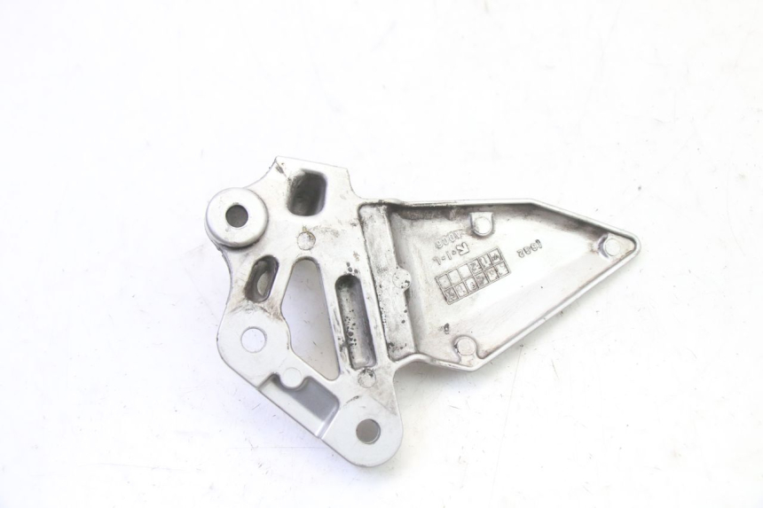 photo de SOPORTE ESTRIBERA DELANTERA IZQUIERDA SUZUKI SV S 650 (2003 - 2009)