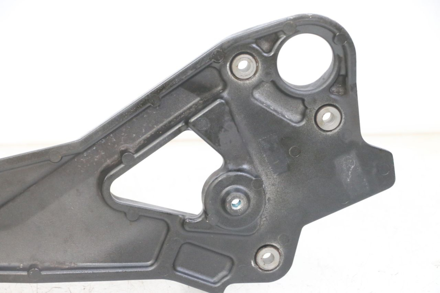photo de SOPORTE ESTRIBERA DELANTERA IZQUIERDA YAMAHA XJ6 ABS 600 (2008 - 2016)