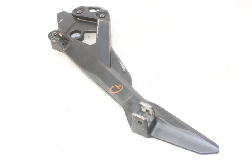photo de SOPORTE ESTRIBERA DELANTERA IZQUIERDA YAMAHA XJ6 ABS 600 (2008 - 2016)