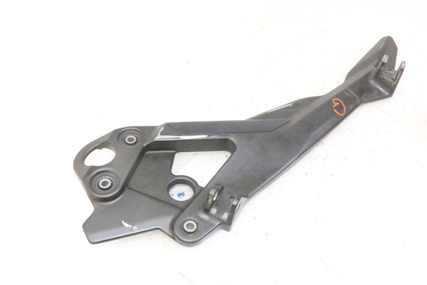 photo de SOPORTE ESTRIBERA DELANTERA IZQUIERDA YAMAHA XJ6 ABS 600 (2008 - 2016)