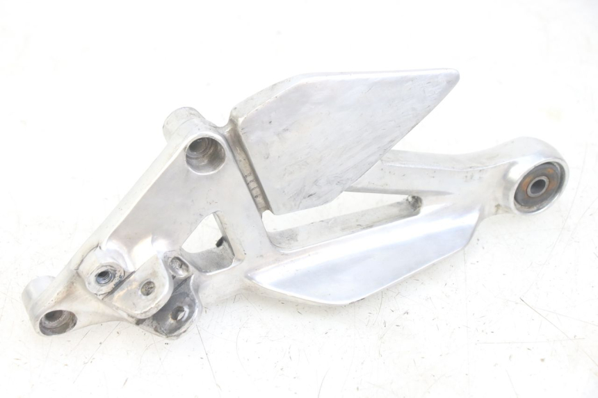 photo de SOPORTE ESTRIBERA DELANTERA IZQUIERDA YAMAHA XJN DIVERSION 600 (2000 - 2003)