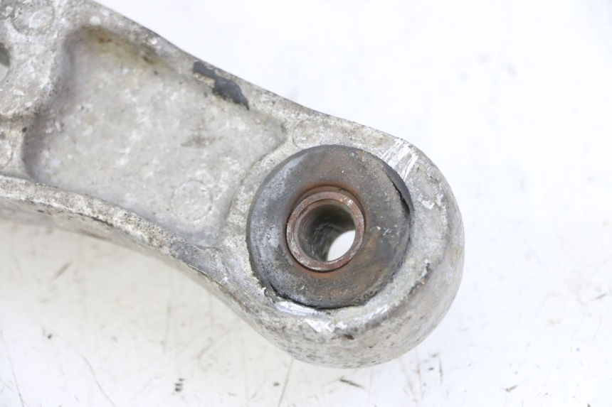 photo de SOPORTE ESTRIBERA DELANTERA IZQUIERDA YAMAHA XJN DIVERSION 600 (2000 - 2003)